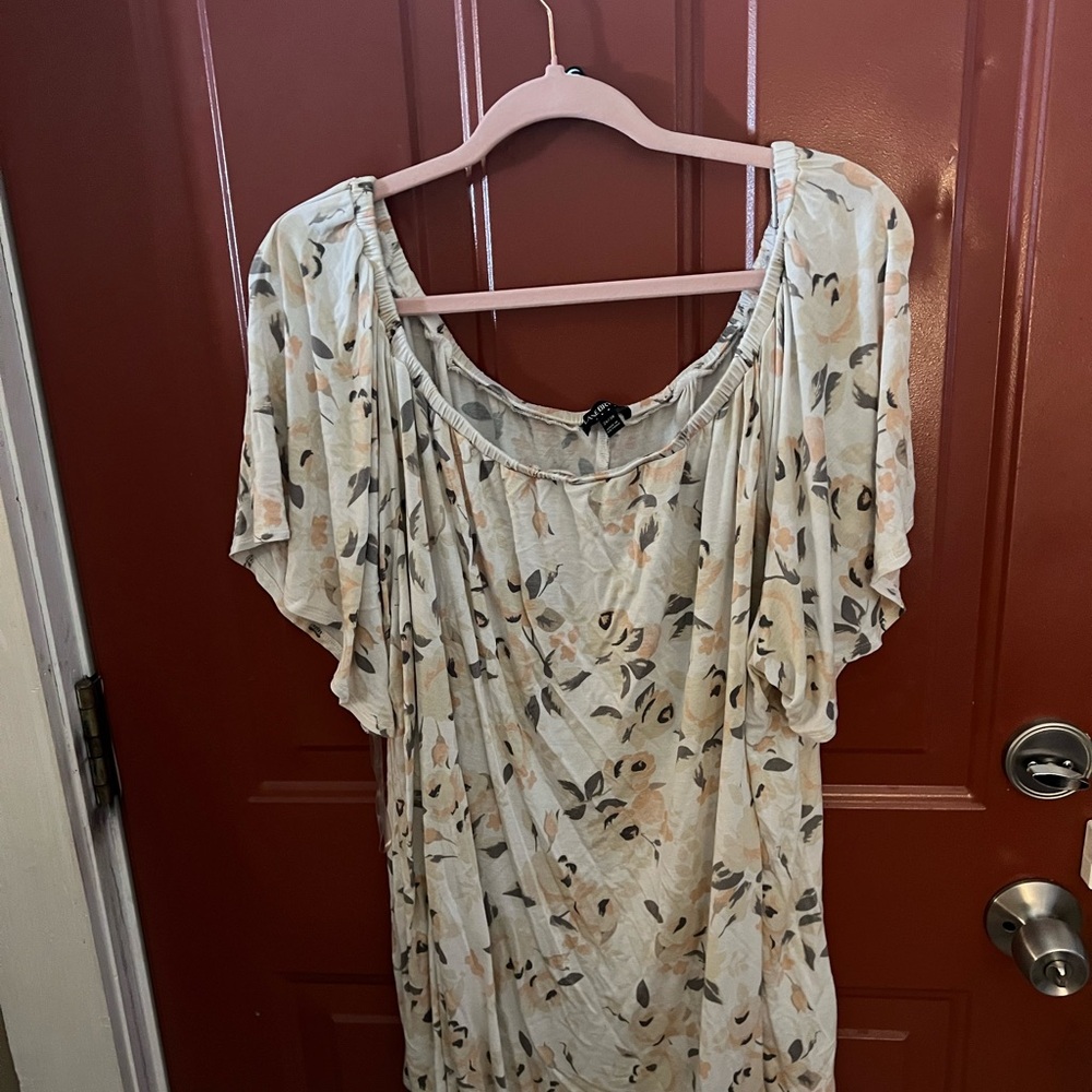Lane Bryant Ruffled Cap Sleeve Tunic in Cream and Pink